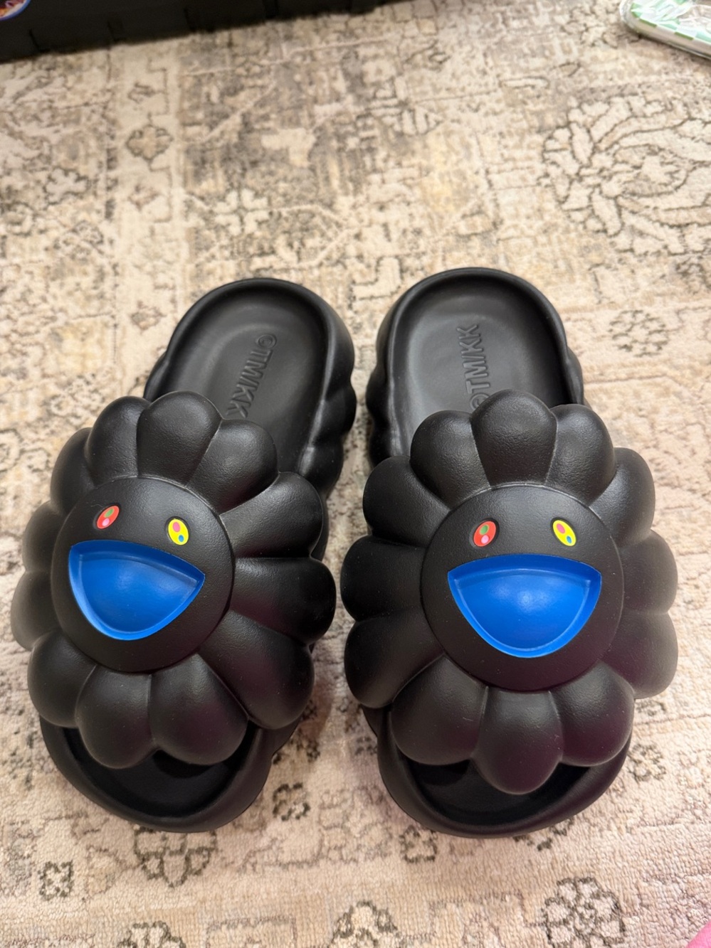 Ohana Full-Bloom Black / Blue sandals, women size 8.5/ men’s size 7 - brand new